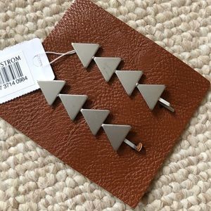 Arrow Hair Clips NWT